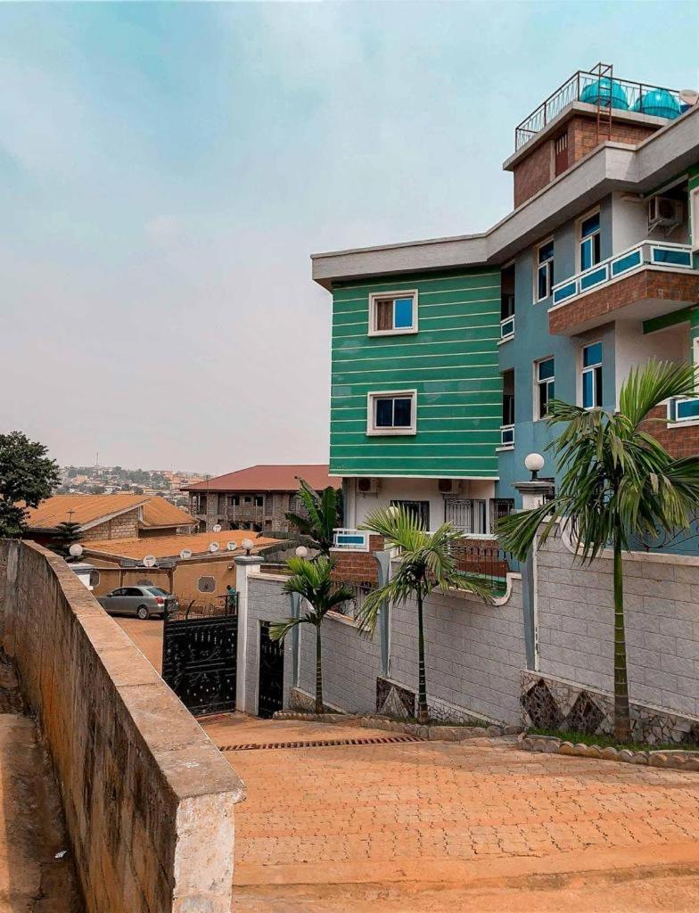 Studio meublé haut standing jouvence Yaoundé Exterior foto